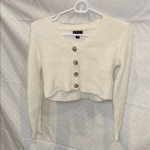 Ribbed Button-Front Cropped Sweater/Cardigan